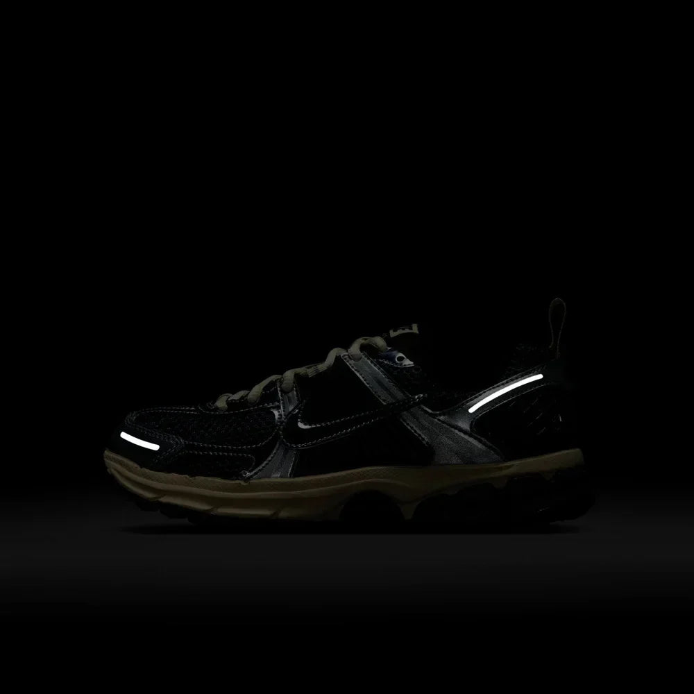 Nike Vomero 5 Big Kids' Shoes
