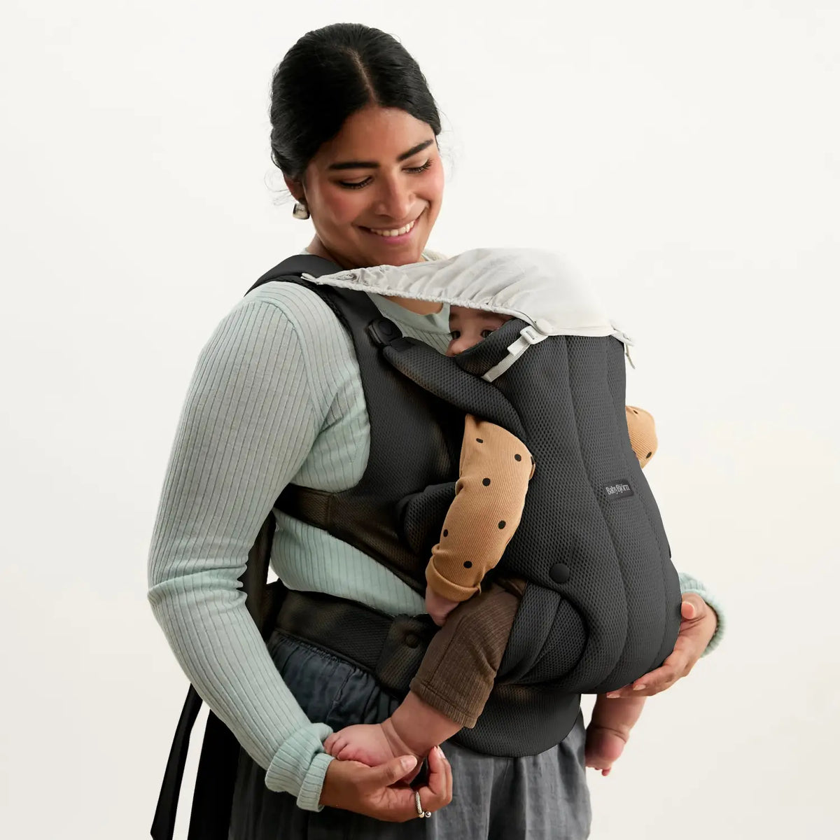 BabyBjörn Baby Carrier Hold