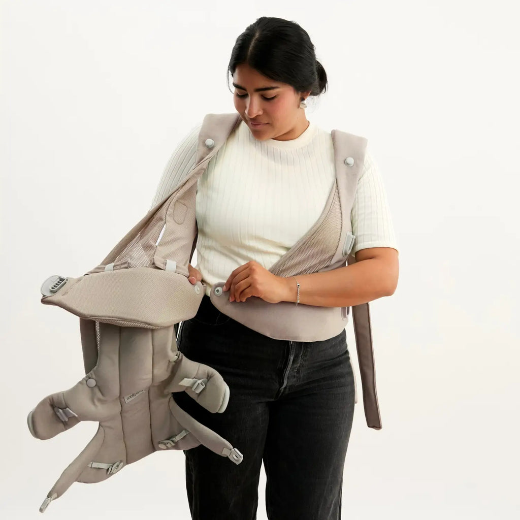 BabyBjörn Baby Carrier Hold