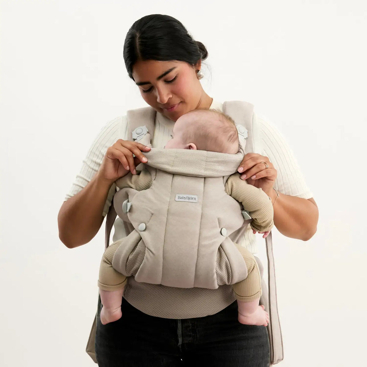 BabyBjörn Baby Carrier Hold